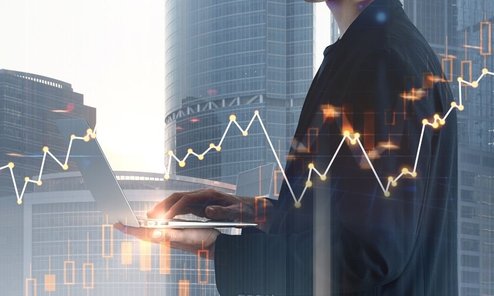 Investor Relations & Fund Management